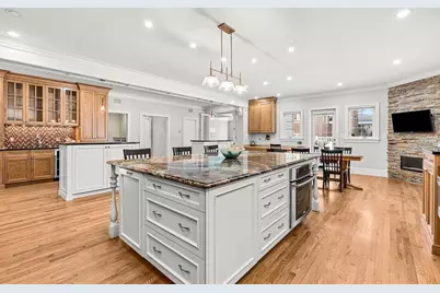 45 Bacon Street, Winchester, MA 01890 - Photo 9