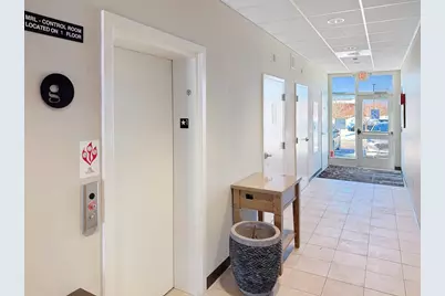 190 State #Upper 7, Newburyport, MA 01950 - Photo 9