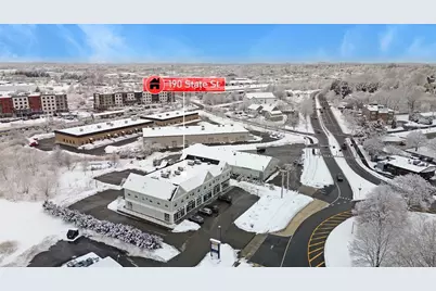 190 State #Upper 7, Newburyport, MA 01950 - Photo 3