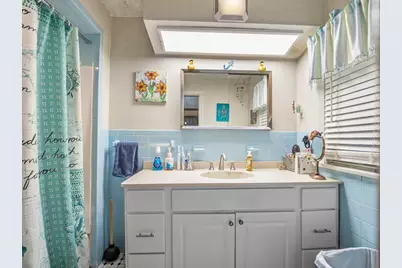 16 Felton St, Woburn, MA 01801 - Photo 13