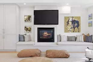 138 W 3rd St, Boston, MA 02127 - Photo 3