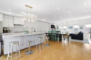 138 W 3rd St, Boston, MA 02127 - Photo 9
