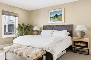 138 W 3rd St, Boston, MA 02127 - Photo 15