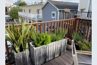 138 W 3rd St, Boston, MA 02127 - Photo 29