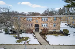 433 W Elm St, Brockton, MA 02301 - Photo 3