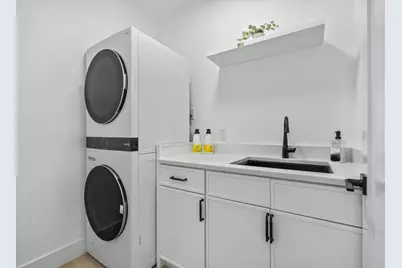 26 Beacon Ave, Newburyport, MA 01950 - Photo 27