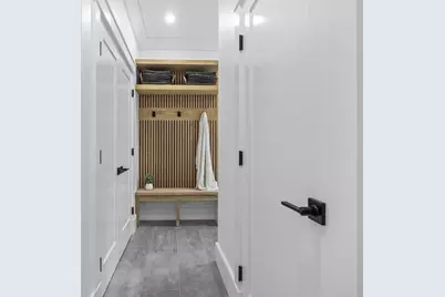 26 Beacon Ave, Newburyport, MA 01950 - Photo 9