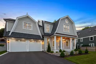 26 Beacon Ave, Newburyport, MA 01950 - Photo 1