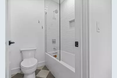 26 Beacon Ave, Newburyport, MA 01950 - Photo 33