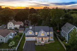 26 Beacon Ave, Newburyport, MA 01950 - Photo 3