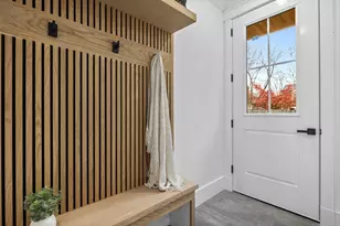 26 Beacon Ave, Newburyport, MA 01950 - Photo 11