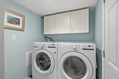 13 Pacific St, Boston, MA 02127 - Photo 23