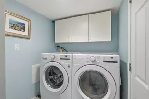 13 Pacific St, Boston, MA 02127 - Photo 23