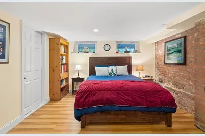 13 Pacific St, Boston, MA 02127 - Photo 21