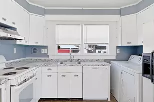 74 Carlisle St, Lowell, MA 01852 - Photo 19