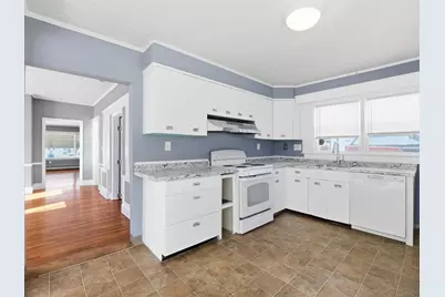 74 Carlisle St, Lowell, MA 01852 - Photo 21