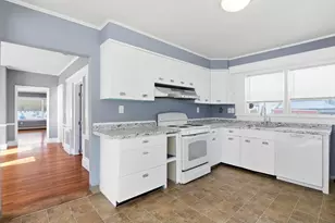 74 Carlisle St, Lowell, MA 01852 - Photo 21