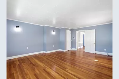74 Carlisle St, Lowell, MA 01852 - Photo 9