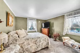 236 Glenoak Dr, Springfield, MA 01128 - Photo 7