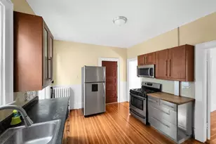 27 Woodlawn St, Boston, MA 02130 - Photo 3