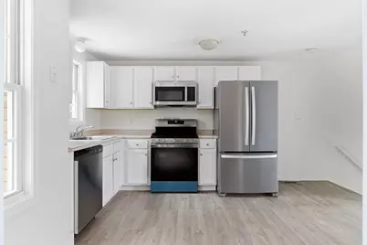 417 Hildreth St #30, Lowell, MA 01850 - Photo 5