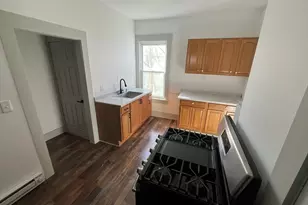 40 Garnet St, Fitchburg, MA 01420 - Photo 9