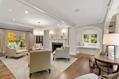 14 Greylock Road, Wellesley, MA 02481 - Photo 3