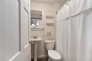 47 Bond St, Fitchburg, MA 01420 - Photo 15