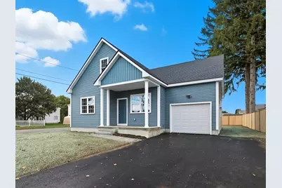 20 Willow St, Clinton, MA 01510 - Photo 1