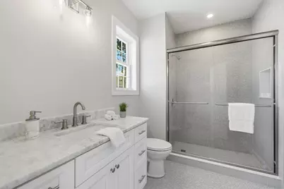 20 Willow St, Clinton, MA 01510 - Photo 15