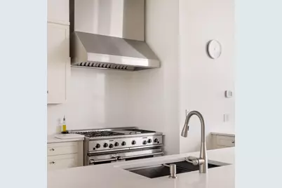 100 Westcliff Rd, Weston, MA 02493 - Photo 15