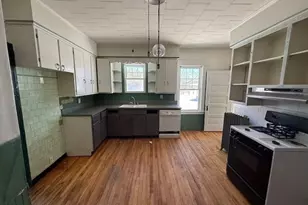 135 Henshaw St, Leicester, MA 01524 - Photo 3