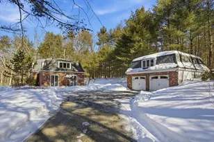 258 Virginia Farme Ln, Carlisle, MA 01741 - Photo 3