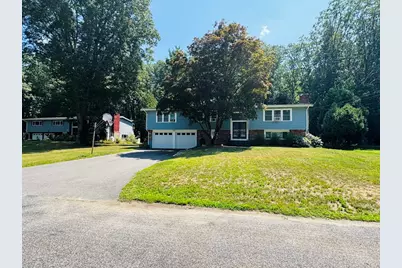 7 Thomas Dr, Framingham, MA 01701 - Photo 1