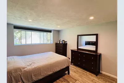 7 Thomas Dr, Framingham, MA 01701 - Photo 23