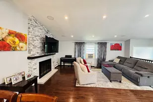 7 Thomas Dr, Framingham, MA 01701 - Photo 9