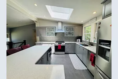 7 Thomas Dr, Framingham, MA 01701 - Photo 5