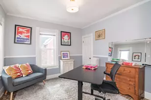 352 Pleasant St, Holyoke, MA 01040 - Photo 27