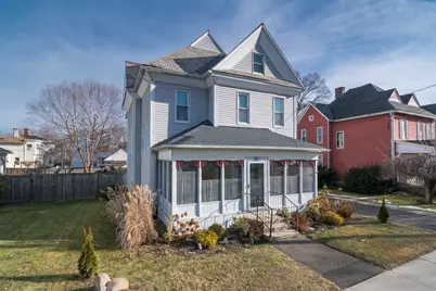 352 Pleasant St, Holyoke, MA 01040 - Photo 37