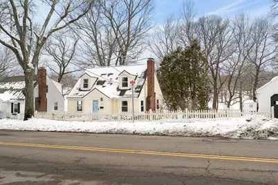 551 Poplar St, Boston, MA 02131 - Photo 3