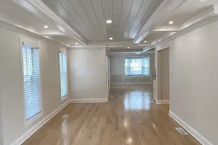 19 Oakland Ave, Needham, MA 02492 - Photo 7