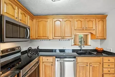 6 Fieldstone Dr #6, Upton, MA 01568 - Photo 5