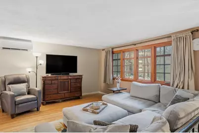 122 Forest St, North Andover, MA 01845 - Photo 3