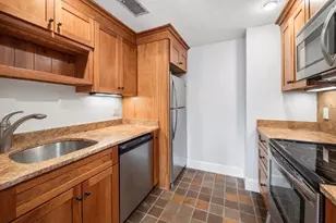 111 Gainsborough St, Boston, MA 02115 - Photo 3