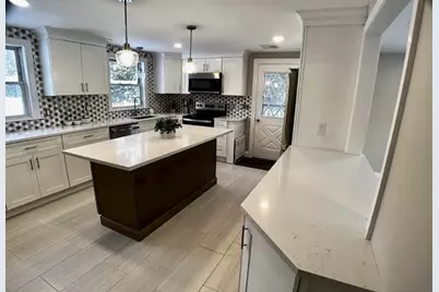 24 Reeds Lane, Holbrook, MA 02343 - Photo 3