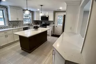 24 Reeds Ln, Holbrook, MA 02343 - Photo 3