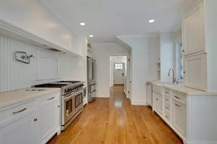 28 Green St, Needham, MA 02492 - Photo 7