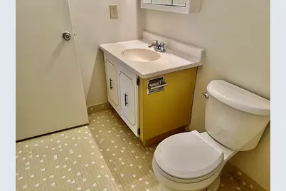 1004 Paradise Rd #1L, Swampscott, MA 01907 - Photo 25