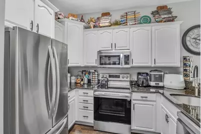 7 Central Sq #307, Lynn, MA 01902 - Photo 3