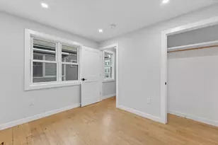 34 Marshall, Somerville, MA 02145 - Photo 17